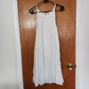 Elegant White Midi Dress